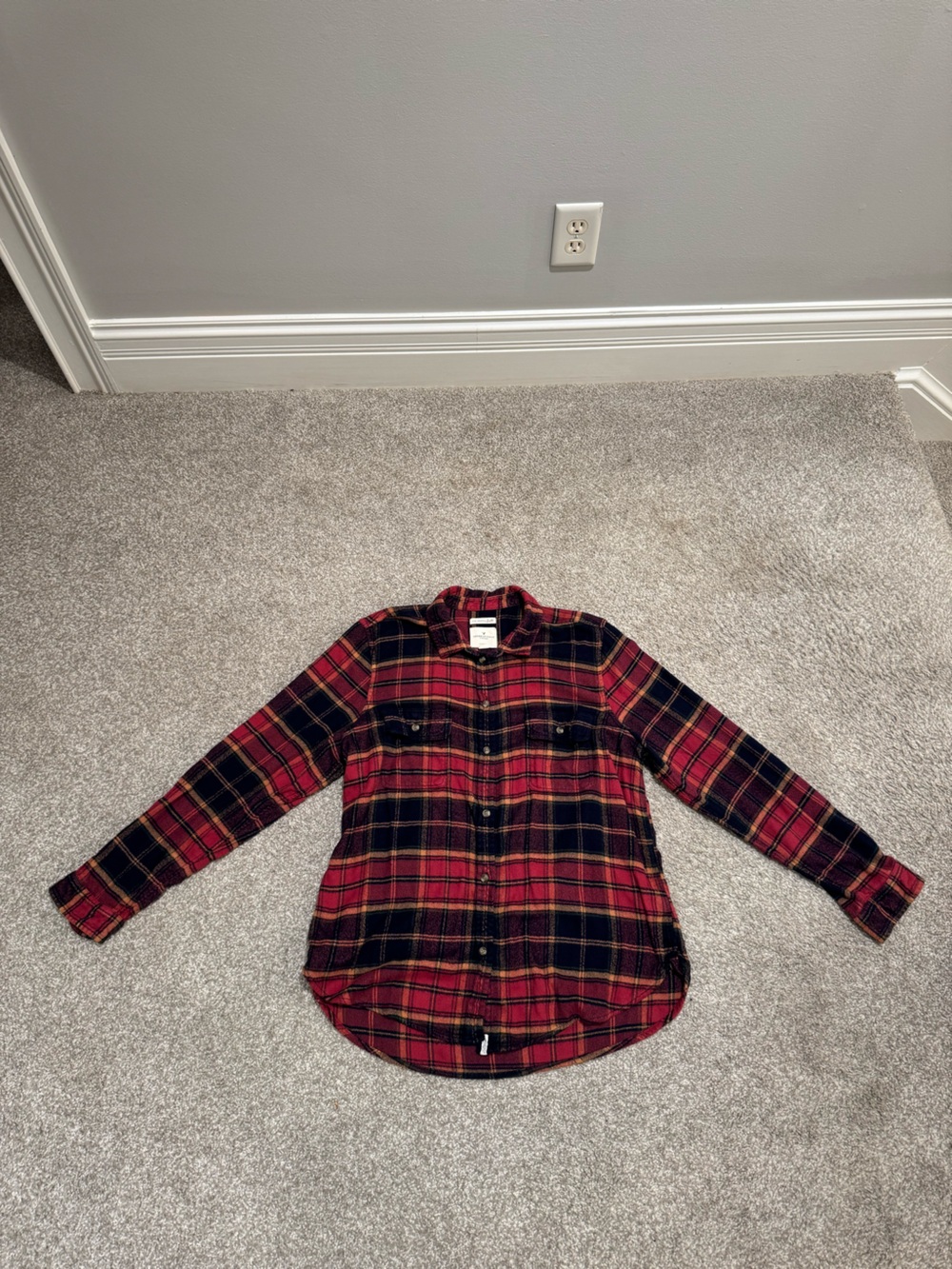 American Eagle Outfitters Red and Black Plaid Super Soft Button-Down Flannel